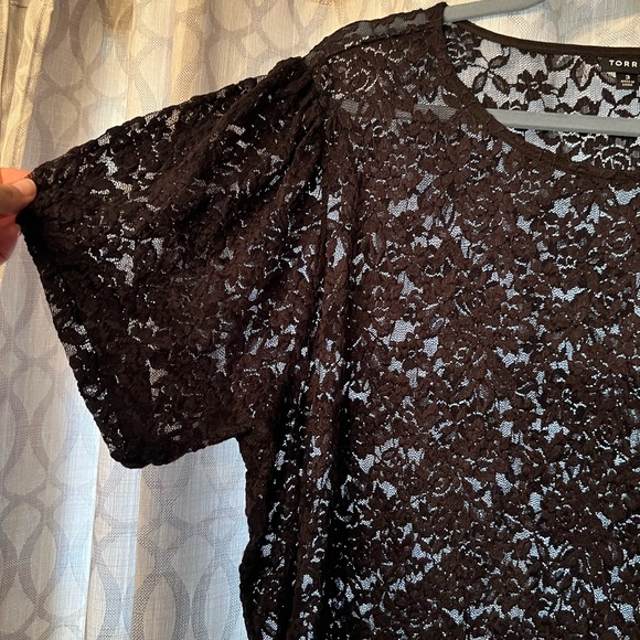 Torrid black lace, see-through T-shirt, size 3 - Picture 2 of 4